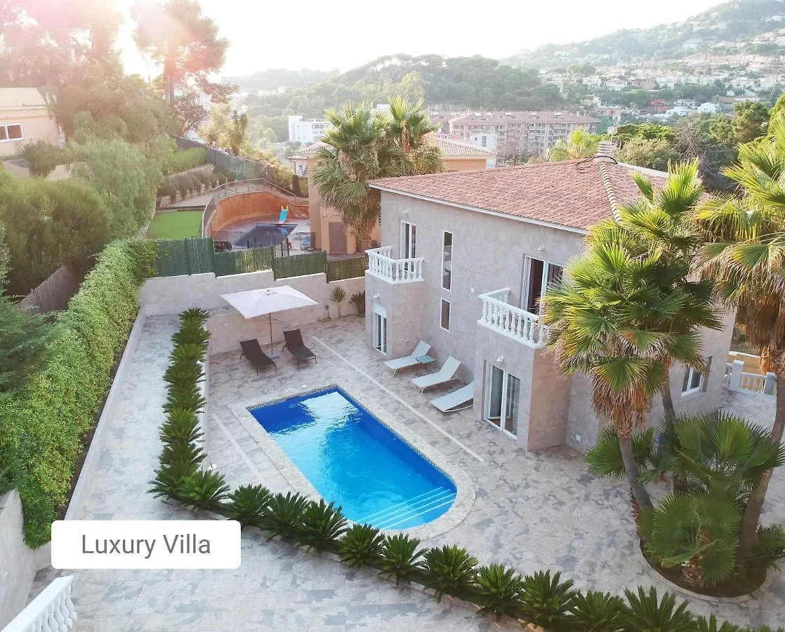 Luxury Villa - Private Beach And Pool - contacts